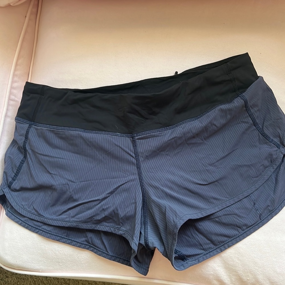 Lululemon navy speed up low rise lined shorts